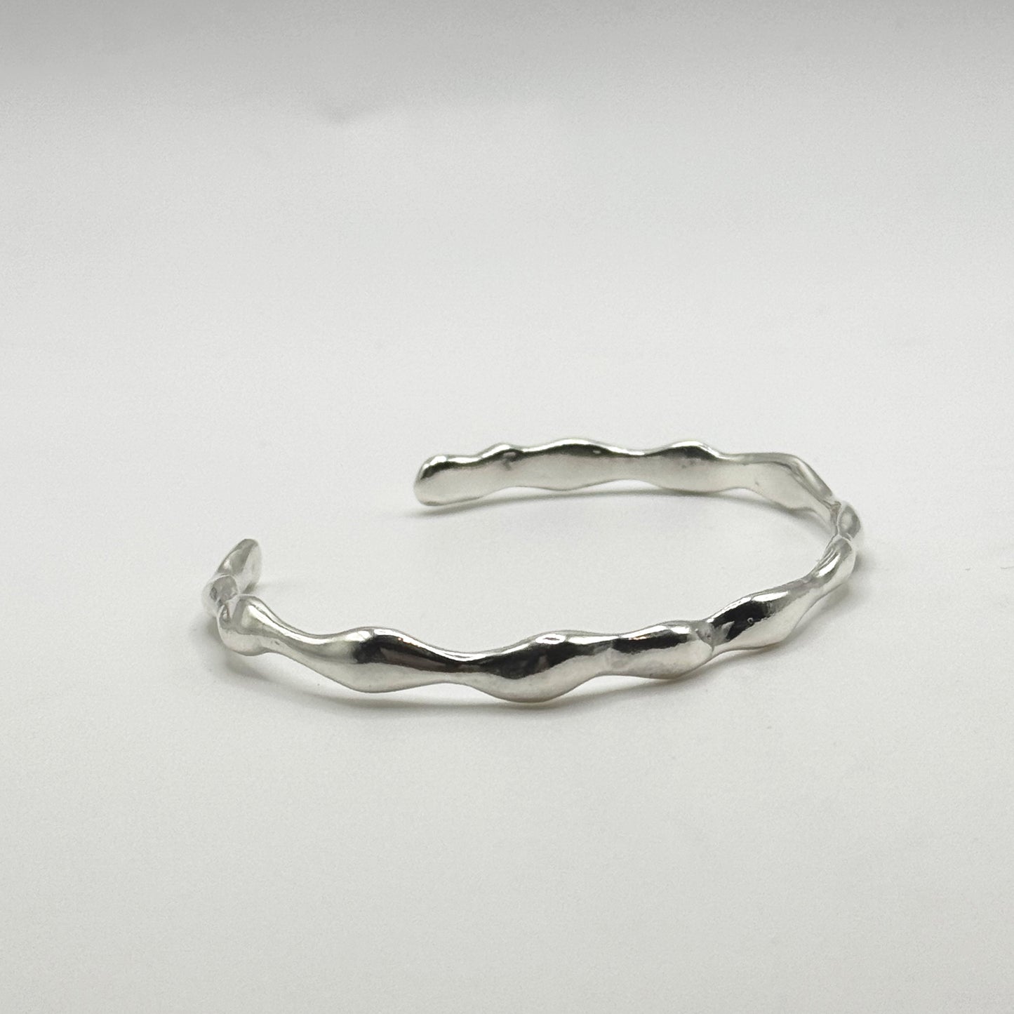 Molten cuff