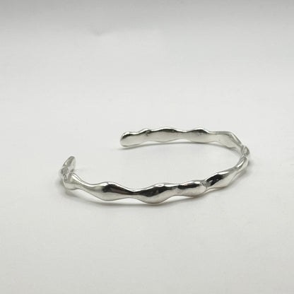 Molten cuff