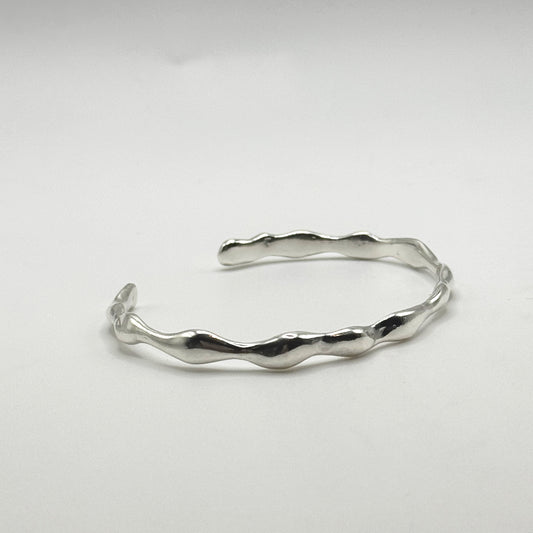 Molten cuff