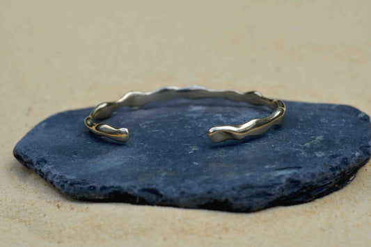 Molten cuff